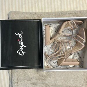 Qupid Nude/Clear Heels